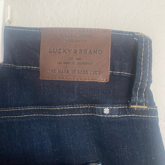 Women’s Lucky Brand Emma Boot Jeans - Picture 3 of 6